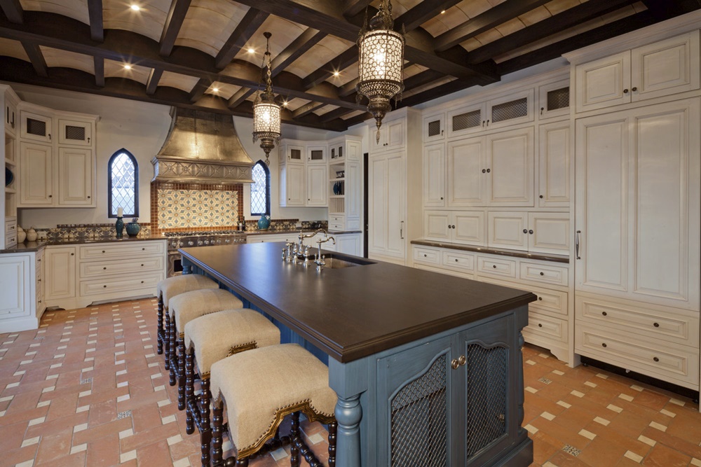 Mediterranean-kitchen