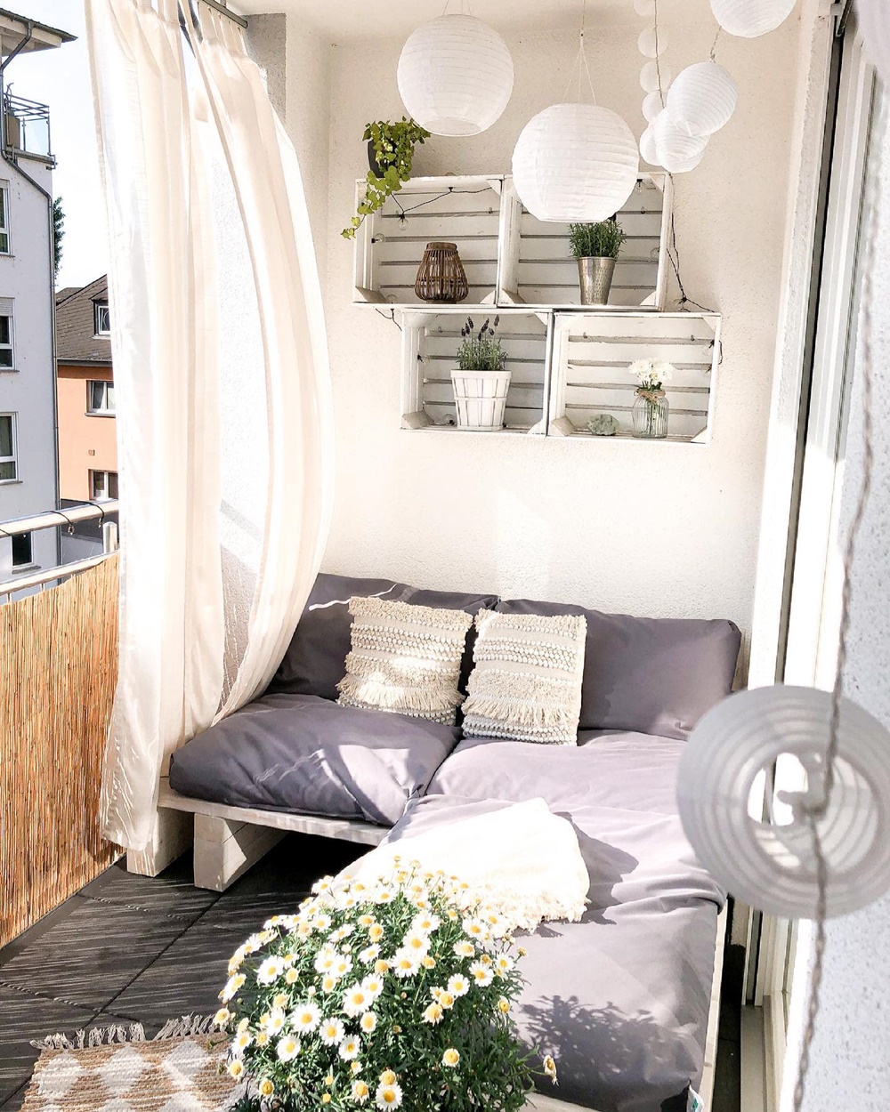 thiet-ke-balcony-chung-cu