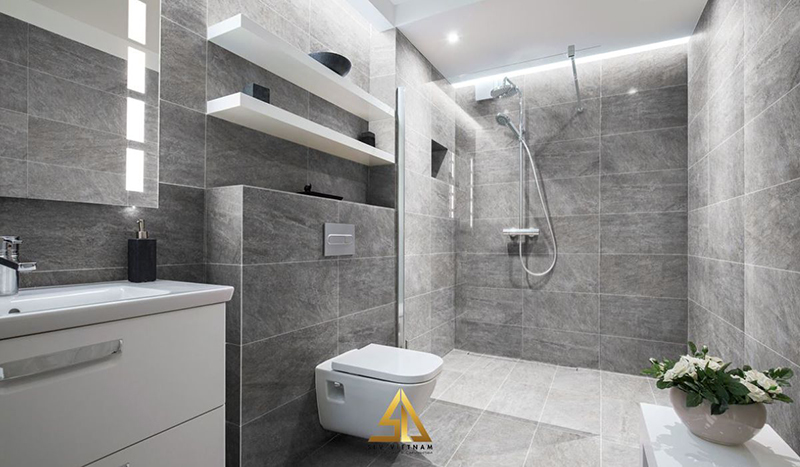 Không gian nhà vệ sinh rộng rãi sử dụng các thiết bị hiện đại