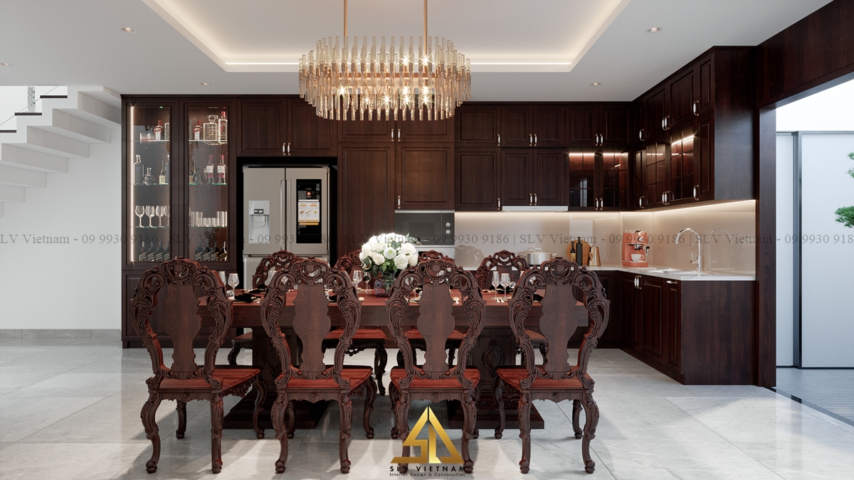 Sử dụng bàn ghế làm từ gỗ tự nhiên (Nguồn ảnh: SLV Vietnam)