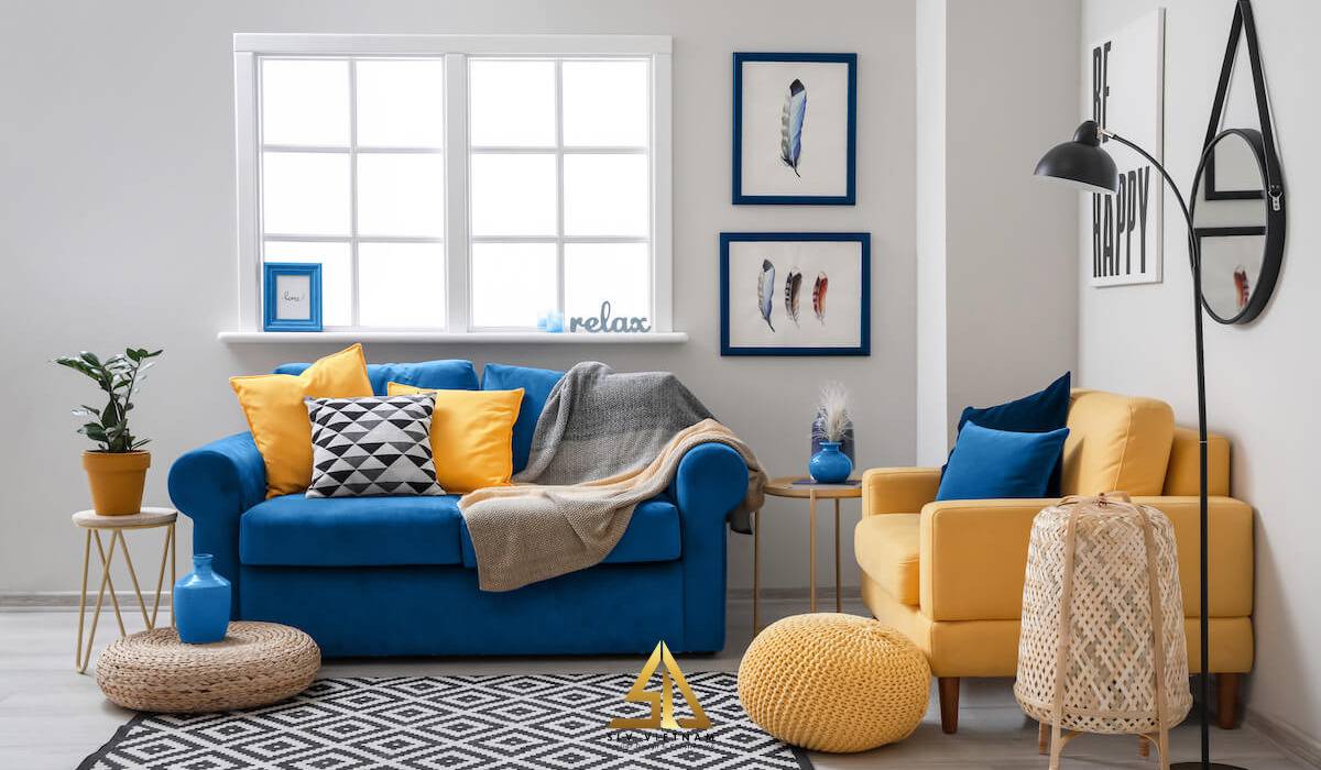 Mẫu 57: Phòng khách nổi bật với sự kết hợp giữa màu vàng và xanh dương